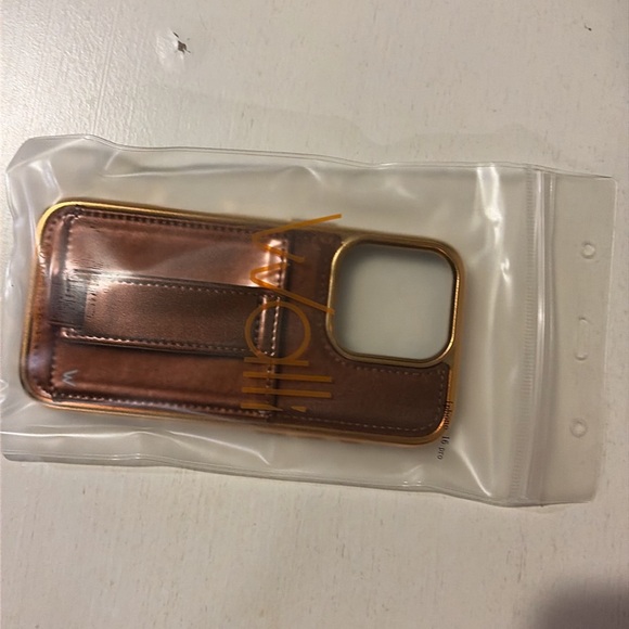 iPhone 16 Pro Walli Cherry Lacquer Case Unused - Picture 2 of 3